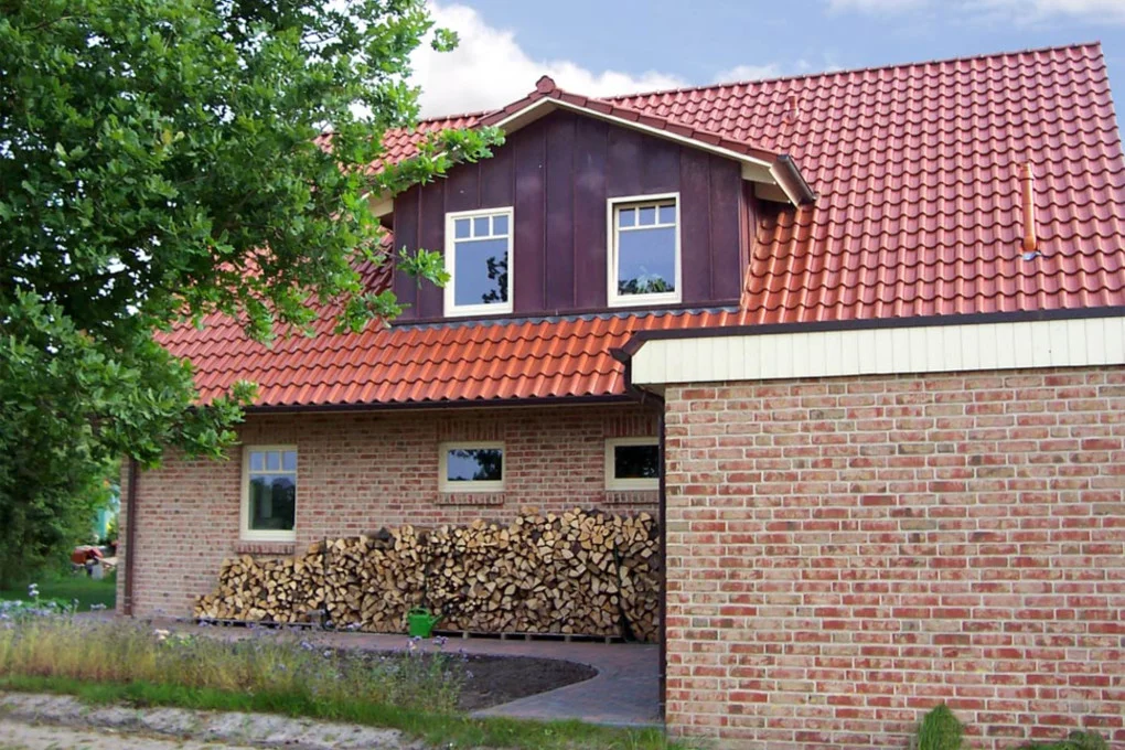Керамічна черепиця Röben BORNHOLM мідна ангобована. Фото, ціна